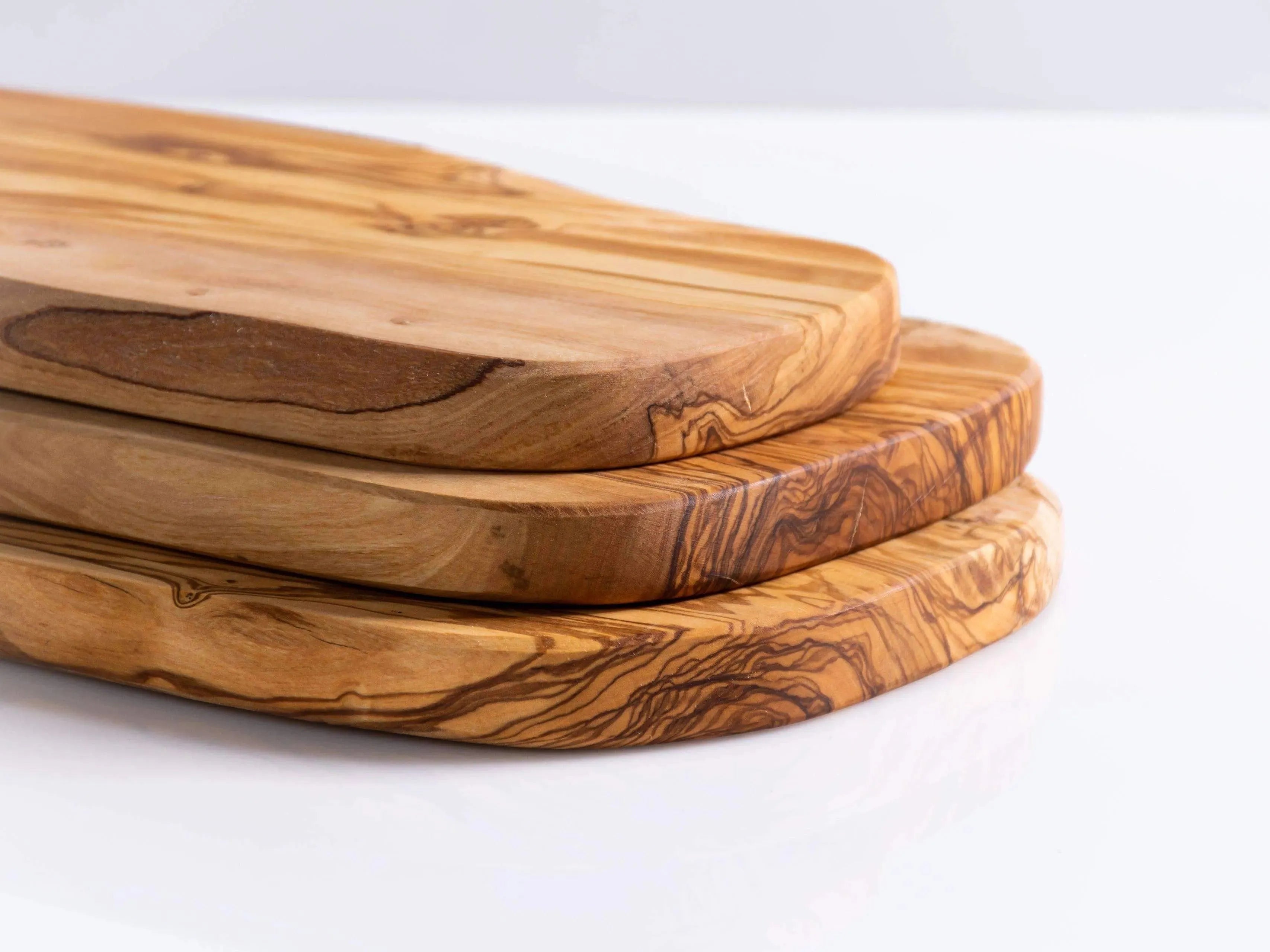 Lezarcad Olive Wood Cutting Board – Handmade Large 15.7x7.1 in (40x18 cm)