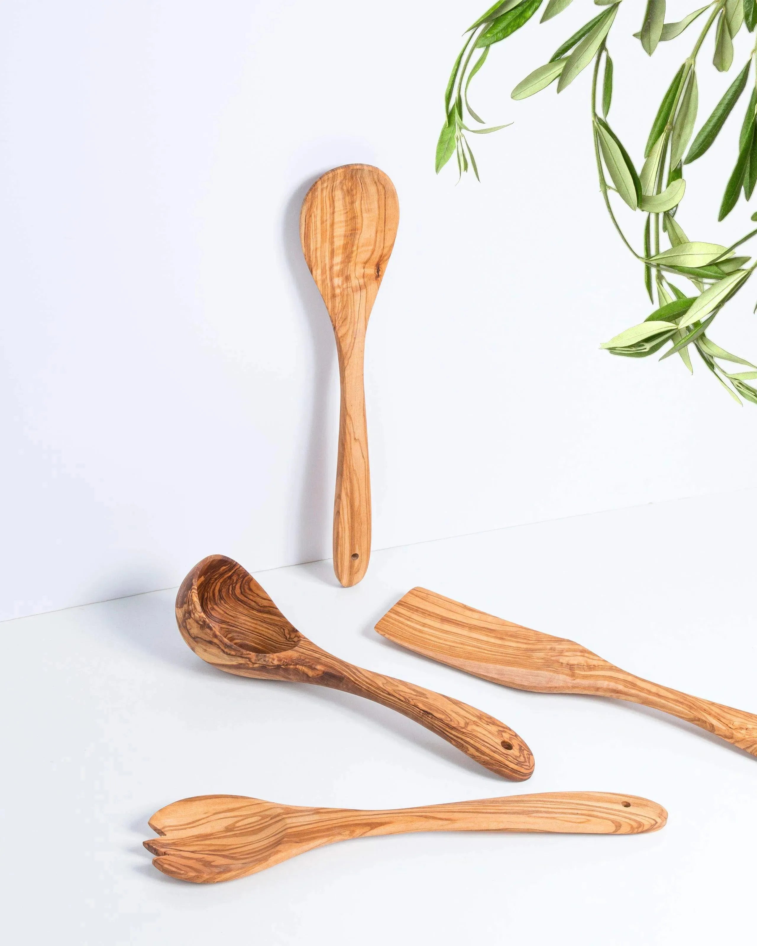 Lezarcad Olive Wood Kitchen Utensils – Handmade 4-Piece Set with Spatula, Ladle & Spoons